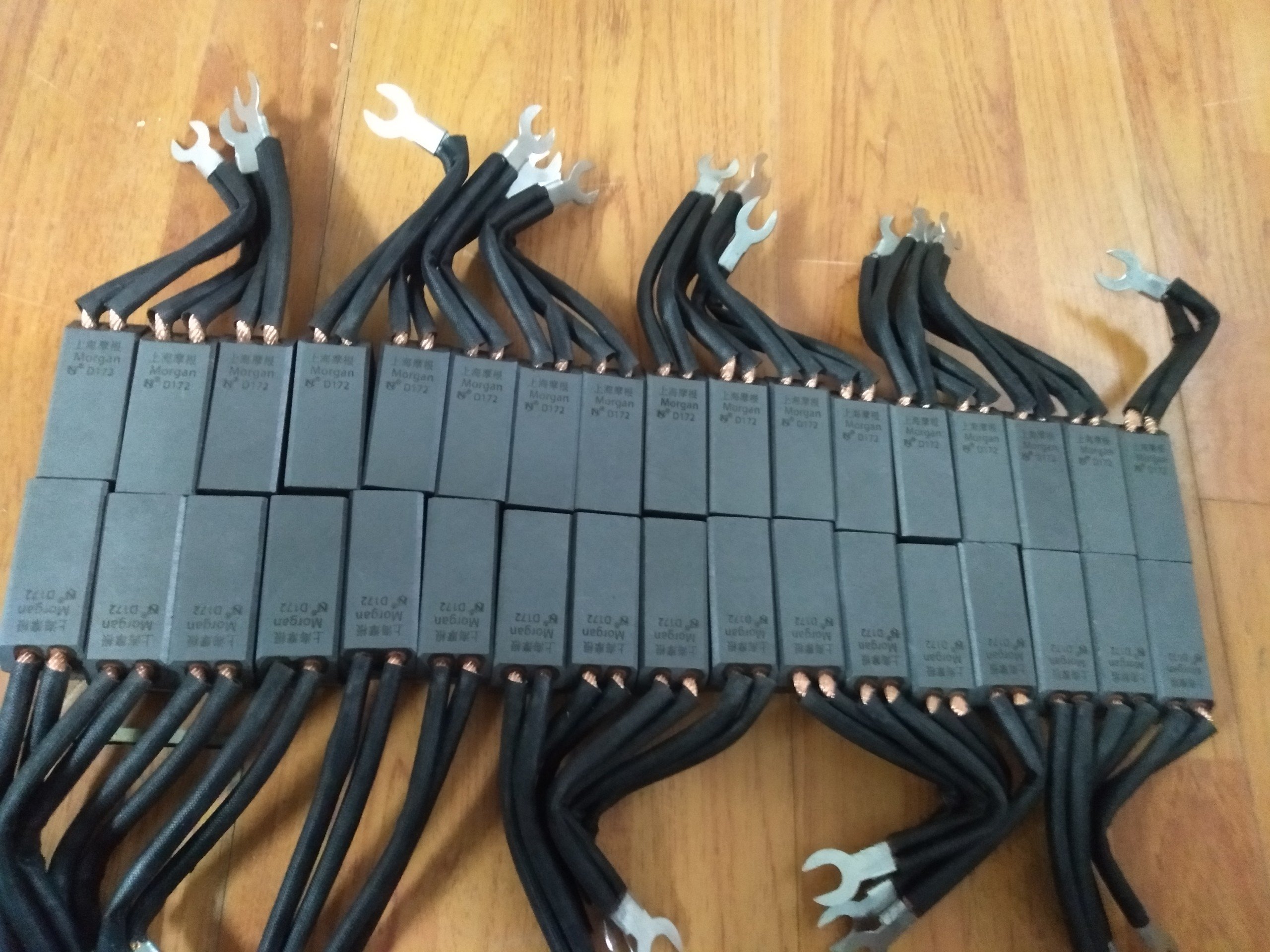 Chổi than công nghiệp được thiết kế để kéo dài tuổi thọ