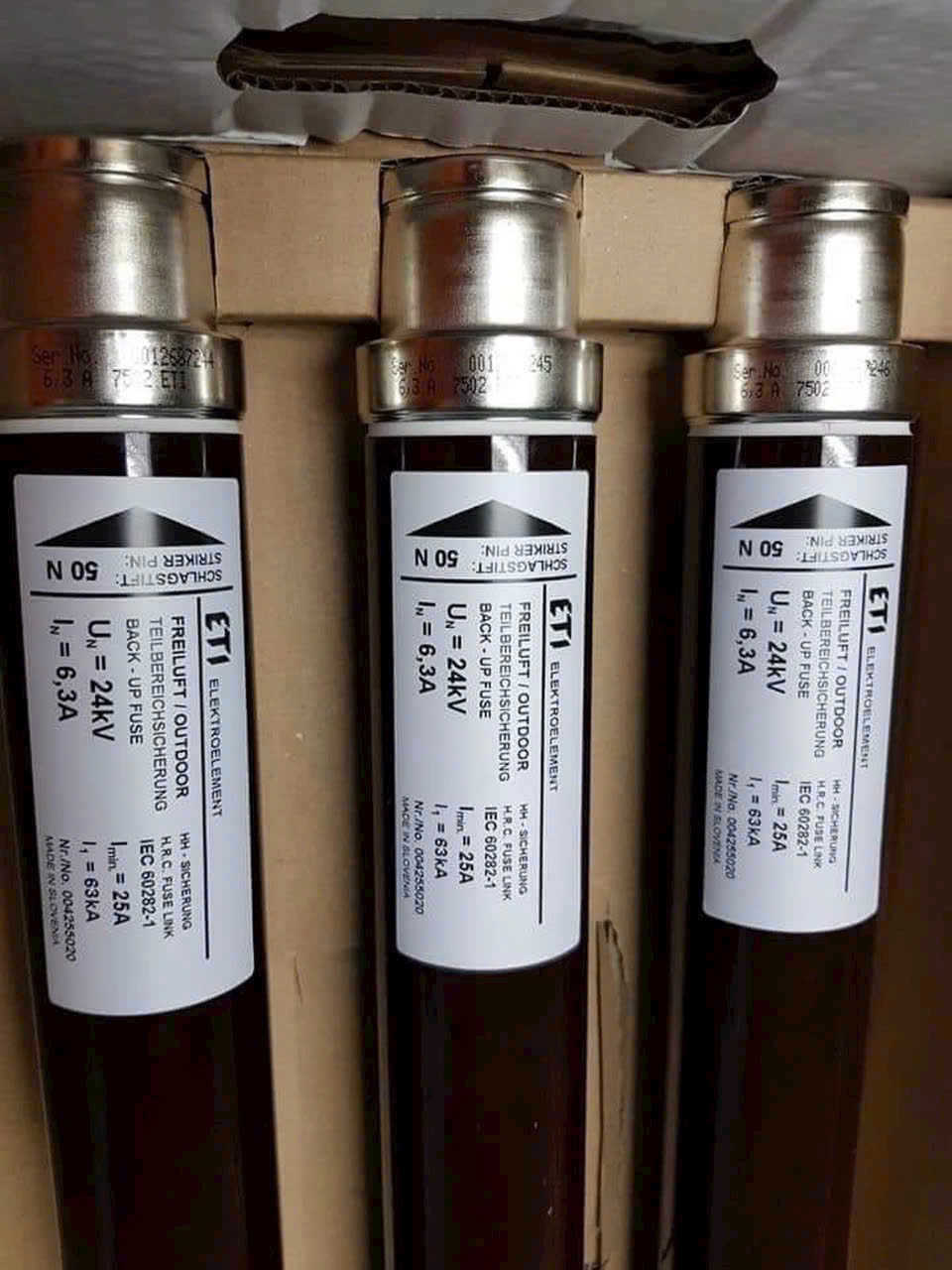 Cầu chì công nghiệp , cầu chì động cơ, cầu chì tủ điện