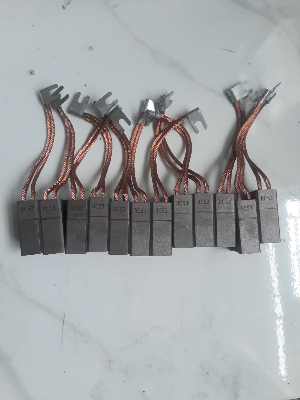 CHỔI THAN CÔNG NGHIỆP CHẤT LƯỢNG CAO