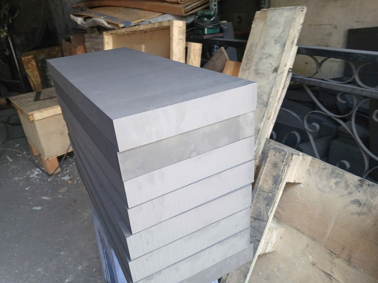 Bí quyết lựa chọn điện cực Graphite chất lượng cao